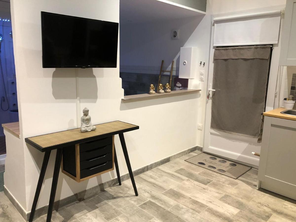 Esprit Zen En Provence Studio Spa Privatif Cheval-Blanc Extérieur photo