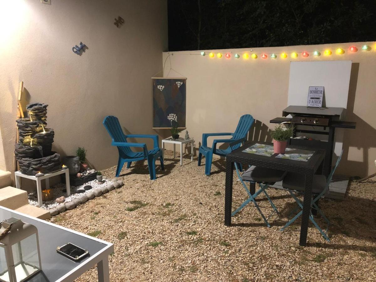 Esprit Zen En Provence Studio Spa Privatif Cheval-Blanc Extérieur photo